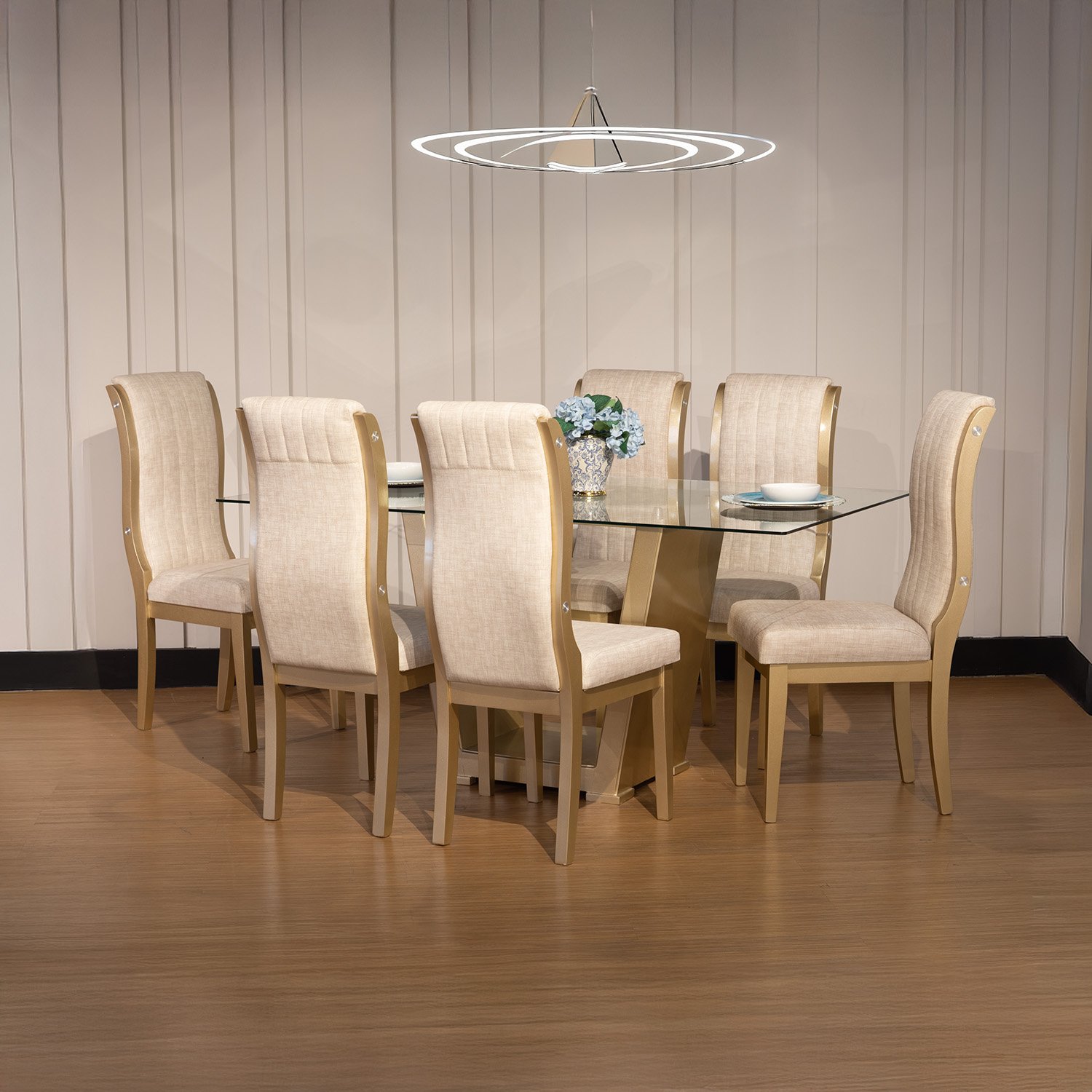 COMEDOR DOMINIC CHAMPAGNE